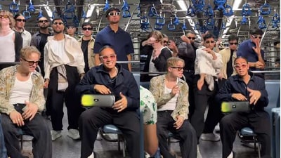 Quick Style dances in Mumbai local train. (Instagram/@thequickstyle) Quick Style dances in Mumbai local train. (Instagram/@thequickstyle)