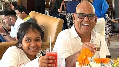 Actor Satish Kaushik often shared family photos on his Instagram account. After his death on March 9, his daughter Vanshika has deleted her account. Actor Satish Kaushik often shared family photos on his Instagram account. After his death on March 9, his daughter Vanshika has deleted her account.