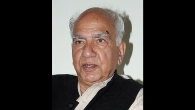 Veteran BJP leader from Himachal and former Union minister Shanta Kumar on Wednesday heaped praises on the Sukhvinder Singh Sukhu-led Congress government for its decision to impose water cess on hydropower generation as it will up the revenue of the state. (HT File Photo)