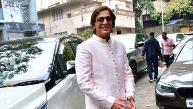 Chunky Panday is all set for his niece's wedding. Chunky Panday is all set for his niece's wedding.