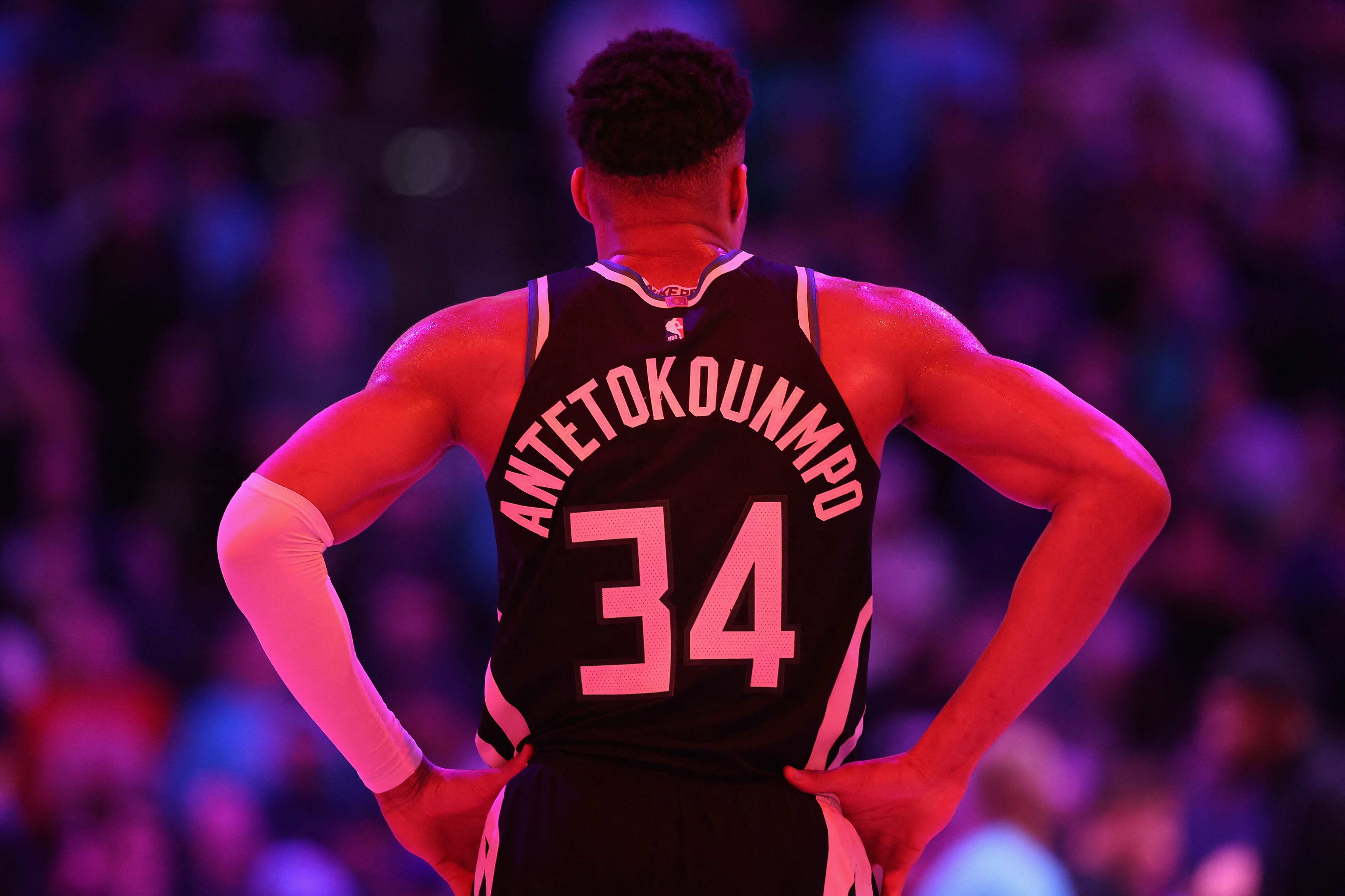 Giannis Antetokounmpo #34 of the Milwaukee Bucks stands on the court during the second half of the NBA game against the Phoenix Suns at Footprint Center. (Getty Images via AFP) Giannis Antetokounmpo #34 of the Milwaukee Bucks stands on the court during the second half of the NBA game against the Phoenix Suns at Footprint Center. (Getty Images via AFP)