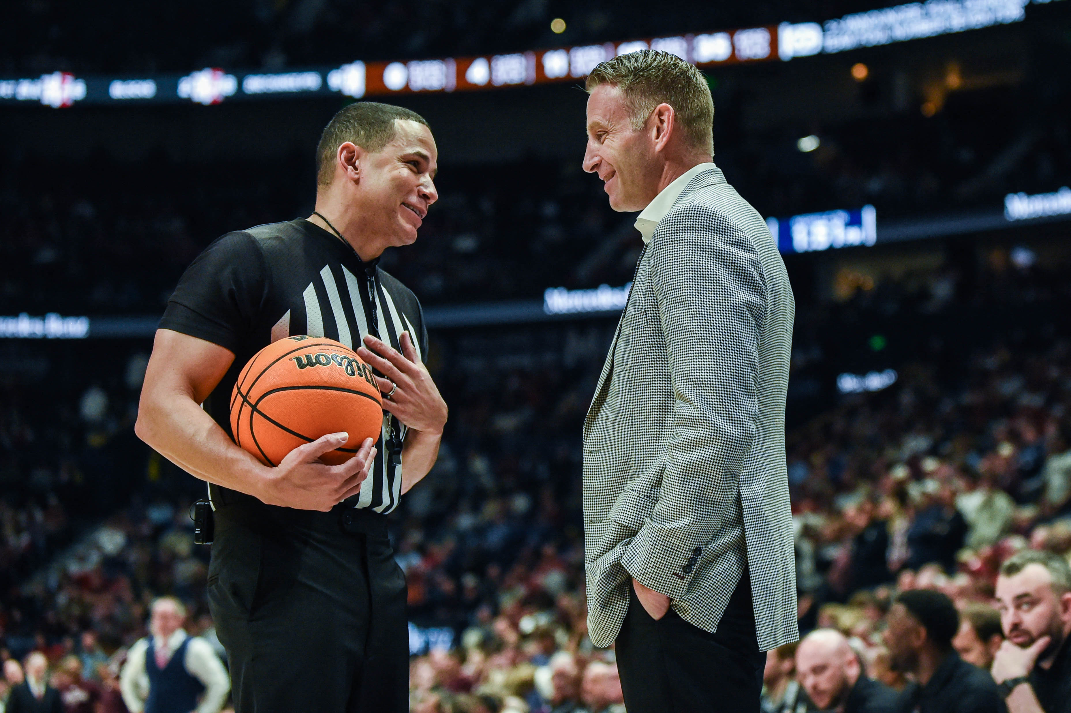 Nate Oats of the Alabama Crimson Tide speaks with a referee against the Texas A&M Aggies in the second half of the 2023 SEC Men's Basketball Tournament Championship game. (Getty Images via AFP) Nate Oats of the Alabama Crimson Tide speaks with a referee against the Texas A&M Aggies in the second half of the 2023 SEC Men's Basketball Tournament Championship game. (Getty Images via AFP)