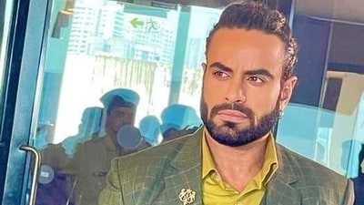 Actor Aman Dhaliwal was attacked in a US gym and is now recovering from his injuries in a hospital. Actor Aman Dhaliwal was attacked in a US gym and is now recovering from his injuries in a hospital.