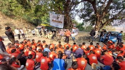 NGO volunteers, forest officials and the police at a For Animal Road Kill (FARK) meeting before the survey to collect data on roadkills and accident prone spots on Kalyan-Malshej Ghat stretch of National Highway 61 (HT PHOTO) NGO volunteers, forest officials and the police at a For Animal Road Kill (FARK) meeting before the survey to collect data on roadkills and accident prone spots on Kalyan-Malshej Ghat stretch of National Highway 61 (HT PHOTO)