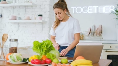 Eat a healthy diet: A balanced diet with nutrients such as vitamins A, C, D, and E, zinc, biotin, and omega-3 fatty acids can help support healthy hair growth.&nbsp; (Pexels)