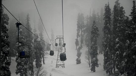 Gulmarg Gondola, one of Asia’s highest aerial tramways, located near the Line of Control (LoC) in Baramulla district. (HT Photo)