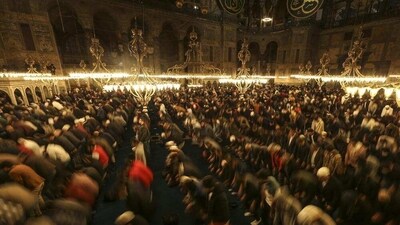 Ramadan is the ninth month of the Islamic calendar, and it is considered the holiest month for Muslims. During this month, Muslims around the world observe a month-long fast from dawn until dusk, abstaining from food, drink, and other physical needs. However, the way Muslims celebrate Ramadan may vary depending on the region and culture. Here are some of the ways Muslims around the world celebrate Ramadan: ((AP Photo/Emrah Gurel)) Ramadan is the ninth month of the Islamic calendar, and it is considered the holiest month for Muslims. During this month, Muslims around the world observe a month-long fast from dawn until dusk, abstaining from food, drink, and other physical needs. However, the way Muslims celebrate Ramadan may vary depending on the region and culture. Here are some of the ways Muslims around the world celebrate Ramadan: ((AP Photo/Emrah Gurel))