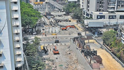 Mumbai, India - March 13, 2023: Gokhale Bridge, a major connector between Andheri East and West, completely dismantled in the morning, at Andheri, in Mumbai, India, on Monday, March 13, 2023. (Photo by Vijay Bate/HT Photo) (HT PHOTO) Mumbai, India - March 13, 2023: Gokhale Bridge, a major connector between Andheri East and West, completely dismantled in the morning, at Andheri, in Mumbai, India, on Monday, March 13, 2023. (Photo by Vijay Bate/HT Photo) (HT PHOTO)