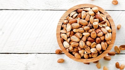 Roasted Peanuts: Peanuts are a great source of protein and can be roasted and seasoned with rock salt and black pepper. You can also add some chopped fresh vegetables like cucumber, tomato, and onion to make a delicious salad. (File Photo) Roasted Peanuts: Peanuts are a great source of protein and can be roasted and seasoned with rock salt and black pepper. You can also add some chopped fresh vegetables like cucumber, tomato, and onion to make a delicious salad. (File Photo)