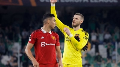 Soccer Football - Europa League - Round of 16 - Second Leg - Real Betis v Manchester United - Estadio Benito Villamarin, Seville, Spain - March 16, 2023  Manchester United's Casemiro and David de Gea celebrate after the match REUTERS/Jon Nazca (REUTERS)