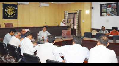 The DM holding a meeting with power department officials and contractors in Prayagraj on Friday. (Sourced) The DM holding a meeting with power department officials and contractors in Prayagraj on Friday. (Sourced)
