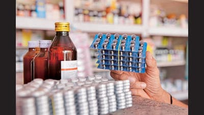The Union health ministry is considering formulating common standards for drug regulators at the Centre and in the states and maintaining a central database to regulate better the manufacturing, sale, and distribution of drugs. This is a big move, (Hemant Mishra/ Mint) The Union health ministry is considering formulating common standards for drug regulators at the Centre and in the states and maintaining a central database to regulate better the manufacturing, sale, and distribution of drugs. This is a big move, (Hemant Mishra/ Mint)