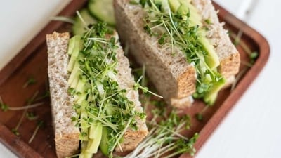 Delicate Cucumber Sandwiches: Thinly sliced cucumber, cream cheese, and fresh herbs make for an elegant and refreshing sandwich filling that pairs perfectly with a cup of tea. (Pexels) Delicate Cucumber Sandwiches: Thinly sliced cucumber, cream cheese, and fresh herbs make for an elegant and refreshing sandwich filling that pairs perfectly with a cup of tea. (Pexels)