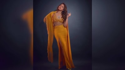 Sonakshi Sinha's set is from the clothing house of one of India's most celebrated designers Arpita Mehta. (Instagram/@aslisona) Sonakshi Sinha's set is from the clothing house of one of India's most celebrated designers Arpita Mehta. (Instagram/@aslisona)