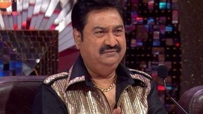 Kumar Sanu is not happy with the interference of actor and directors in song recordings.