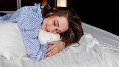 We spend about a third of our lives sleeping: On average, humans spend about 8 hours a day sleeping, which means we spend roughly one-third of our lives sleeping. (Freepik) We spend about a third of our lives sleeping: On average, humans spend about 8 hours a day sleeping, which means we spend roughly one-third of our lives sleeping. (Freepik)