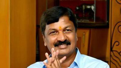 2 Jarkiholi supporters booked for influencing voters: Police 2 Jarkiholi supporters booked for influencing voters: Police