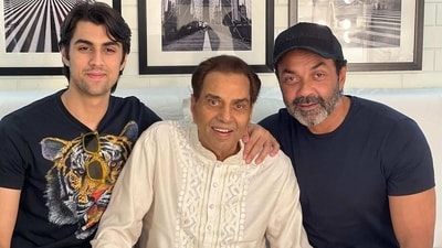 Dharmendra poses with Bobby Deol and his son Aryaman Deol (left). Dharmendra poses with Bobby Deol and his son Aryaman Deol (left).