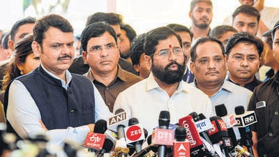 Mumbai: Maharashtra CM Eknath Shinde along with Deputy CM Devendra Fadnavis addresses the media after presentation of the Maharashtra State Budget for the year 2023-24, in Mumbai, Thursday, March 9, 2023. (PTI Photo) (PTI03_09_2023_000301A) (PTI) Mumbai: Maharashtra CM Eknath Shinde along with Deputy CM Devendra Fadnavis addresses the media after presentation of the Maharashtra State Budget for the year 2023-24, in Mumbai, Thursday, March 9, 2023. (PTI Photo) (PTI03_09_2023_000301A) (PTI)