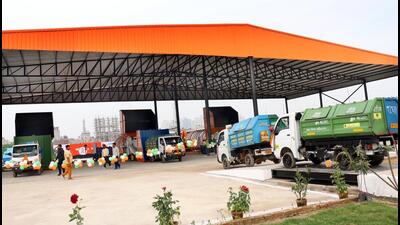 The automated facility was inaugurated by Ghaziabad MP VK Singh at Akbarpur-Behrampur in Vijay Nagar zone. (Sakib Ali/HT PHOTO) The automated facility was inaugurated by Ghaziabad MP VK Singh at Akbarpur-Behrampur in Vijay Nagar zone. (Sakib Ali/HT PHOTO)