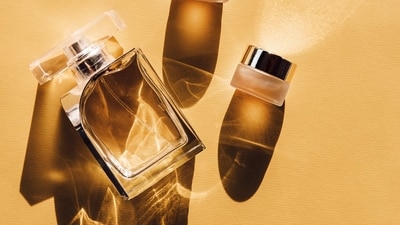India is home to several indigenous perfume-making traditions, such as Kannauj in Uttar Pradesh, which is known as the perfume capital of India. Many Indian perfumes are made using natural ingredients, such as sandalwood, jasmine, rose, and saffron. Here are a few interesting facts about India and its perfumes. (Unsplash) India is home to several indigenous perfume-making traditions, such as Kannauj in Uttar Pradesh, which is known as the perfume capital of India. Many Indian perfumes are made using natural ingredients, such as sandalwood, jasmine, rose, and saffron. Here are a few interesting facts about India and its perfumes. (Unsplash)
