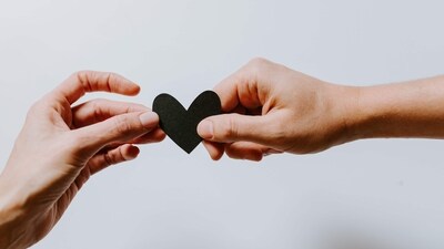 Let's see how they like love to be. (Unsplash) Let's see how they like love to be. (Unsplash)