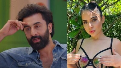 Ranbir Kapoor reacts to Uorfi Javed's fashion sense.