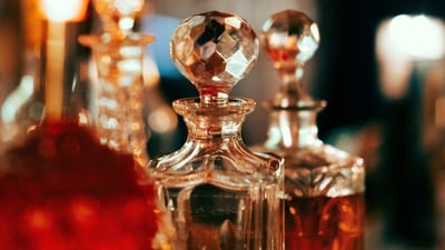 The price of perfumes in India can vary widely, depending on the brand and the quality of the ingredients used. Some high-end Indian perfumes can be quite expensive, while others are more affordable. (Unsplash) The price of perfumes in India can vary widely, depending on the brand and the quality of the ingredients used. Some high-end Indian perfumes can be quite expensive, while others are more affordable. (Unsplash)