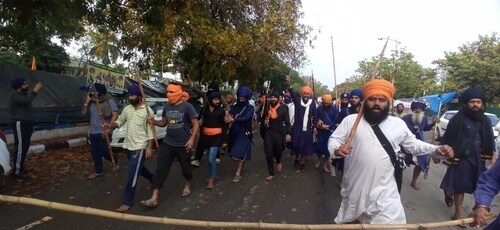 Protest march in support of Amritpal Singh in Mohali. (Ravi Kumar/HT) Protest march in support of Amritpal Singh in Mohali. (Ravi Kumar/HT)