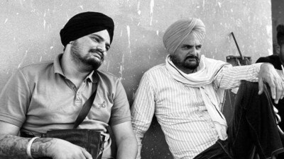 The profile photo of Punjabi singer Sidhu Moose Wala’s father Balkaur Singh on social media. The father has shared a picture with his son along with the #Justiceforsidhumoosewala. (Instagram) The profile photo of Punjabi singer Sidhu Moose Wala’s father Balkaur Singh on social media. The father has shared a picture with his son along with the #Justiceforsidhumoosewala. (Instagram)