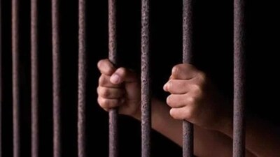 Bengaluru man arrested for pretending to be an IPS officer Bengaluru man arrested for pretending to be an IPS officer