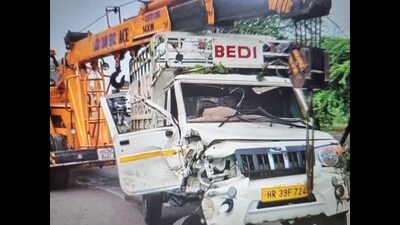 One person drowned to death, another one is missing while the third person sustained injuries as the pick-up truck they were travelling in fell into the Sutlej-Yamuna Link canal near Kirmach village in Kurukshetra district after their vehicle hit a tractor-trailer coming from the opposite direction, the police said on Sunday. (HT Photo)