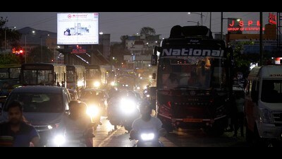 Private buses headed to places as far as Nagpur, Yavatmal, Nanded, Hyderabad, Bengaluru and Surat are scheduled from Pune daily. (RAHUL RAUT/ HT) Private buses headed to places as far as Nagpur, Yavatmal, Nanded, Hyderabad, Bengaluru and Surat are scheduled from Pune daily. (RAHUL RAUT/ HT)