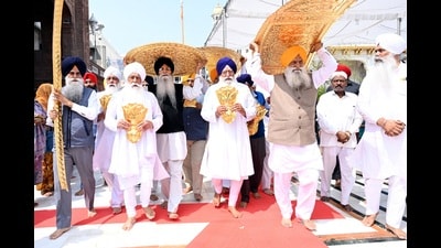 The service was handed over by the Shiromani Gurdwara Parbandhak Committee to Guru Nanak Nishkam Sewak Jatha , Birmingham, UK, which carried out the necessary repair work. (HT Photo)