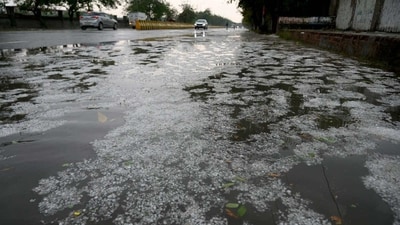 The IMD tweeted that hailstorms were reported in Delhi's Ayanagar and Chilpighat & Kabeerdham in Chhattisgarh on Sunday. (File) (HT Photo/Sunil Ghosh) The IMD tweeted that hailstorms were reported in Delhi's Ayanagar and Chilpighat & Kabeerdham in Chhattisgarh on Sunday. (File) (HT Photo/Sunil Ghosh)