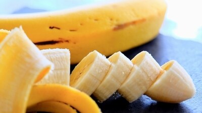 3. Bananas: Bananas have a natural antacid effect on the body, which can help reduce acidity. Eat a banana or make a banana smoothie for quick relief. (Pixabay) 3. Bananas: Bananas have a natural antacid effect on the body, which can help reduce acidity. Eat a banana or make a banana smoothie for quick relief. (Pixabay)
