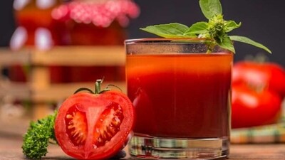 Tomato and coriander juice is a tasty item that can help in facilitating motion. (Unsplash) Tomato and coriander juice is a tasty item that can help in facilitating motion. (Unsplash)