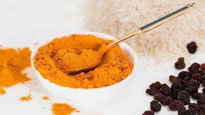 Turmeric9. Turmeric: Turmeric has anti-inflammatory properties which can help reduce acidity. Add a pinch of turmeric to your meals or drink turmeric tea. (Pixabay) Turmeric9. Turmeric: Turmeric has anti-inflammatory properties which can help reduce acidity. Add a pinch of turmeric to your meals or drink turmeric tea. (Pixabay)