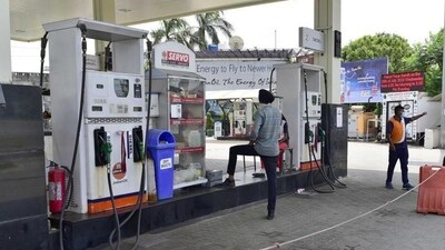 India is the world's third-largest oil consumer. (HT PHOTO.)