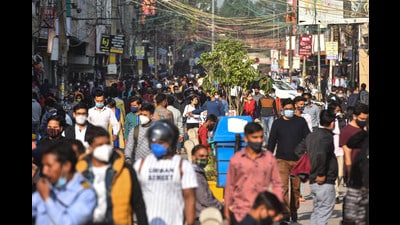 Karol Bagh recorded average decibel levels of 74.6 dB(A) in 2022. (HT Archive) Karol Bagh recorded average decibel levels of 74.6 dB(A) in 2022. (HT Archive)