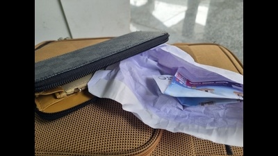 Luggage bags with broken locks and stolen or damaged valuables have become an everyday occurrence at Pune airport according to several passengers (HT PHOTO) Luggage bags with broken locks and stolen or damaged valuables have become an everyday occurrence at Pune airport according to several passengers (HT PHOTO)