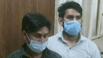 The arrested suspects have been identified as Shahrukh (32) and Sartaj (28), both residents of Kakrala village in Phase 2, Noida. They work at a car repair shop in Noida, said police. (HT Photo) The arrested suspects have been identified as Shahrukh (32) and Sartaj (28), both residents of Kakrala village in Phase 2, Noida. They work at a car repair shop in Noida, said police. (HT Photo)