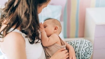 Breastfeed if possible: Breastfeeding can reduce your risk of breast cancer, especially if you breastfeed for a year or more.&nbsp; (Unsplash)