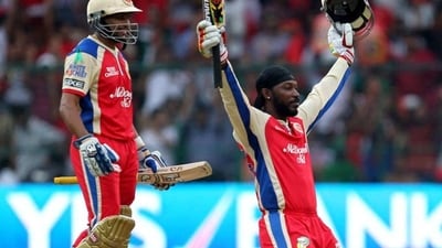 Gayle put up a 167-run opening partnership with Dilshan off which he scored 127 in 48 balls. (BCCI) Gayle put up a 167-run opening partnership with Dilshan off which he scored 127 in 48 balls. (BCCI)