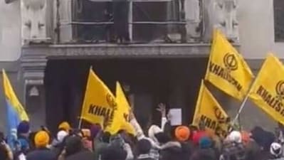 Khalistan Sikh radicals outside the Indian High Commission in London on Sunday. Khalistan Sikh radicals outside the Indian High Commission in London on Sunday.