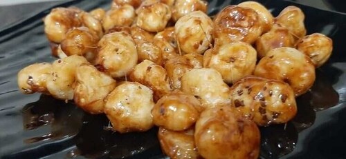 Gur Makhana (pinterest) Gur Makhana (pinterest)