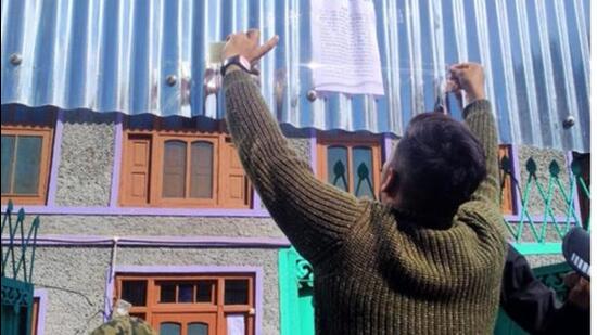 Properties of two militant associates were attached in Bandipora district of Jammu and Kashmir on Monday, police said. (Twitter/Bandipora police)