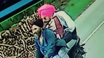 Khalistani preacher Amritpal Singh fled on a motorcycle. Khalistani preacher Amritpal Singh fled on a motorcycle.