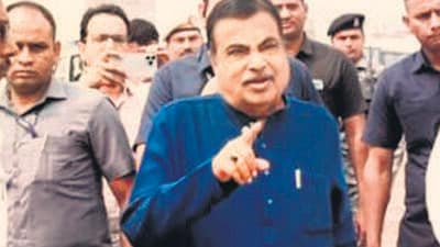 Gurugram, India-March 16, 2023: Nitin Gadkari, Minister of Road Transport and Highways of India inspection the Urban extension road-2 from Alipur to Dwarka expressway, in Gurugram, India, on Thursday, 16 March 2023. (Photo/HT)(Pic to go with Abhishek Behl's story)
