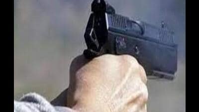 Panic gripped the tehsil complex in Hoshiarpur on Tuesday when firing broke out around noon, injuring two persons. (Representational photo)